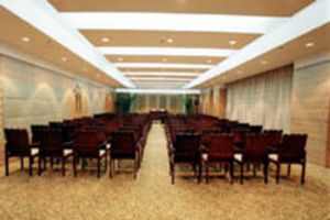 Oasis Hotel Qinhuangdao Exterior photo